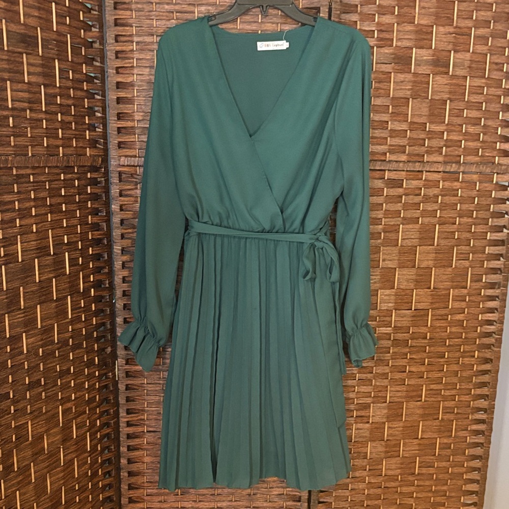 Elegant Green Wrap Dress